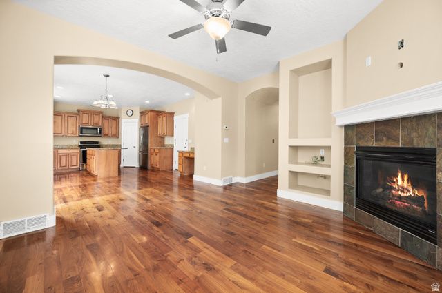 1418 E EAGLE CLIFF CT, Sandy, UT 84092