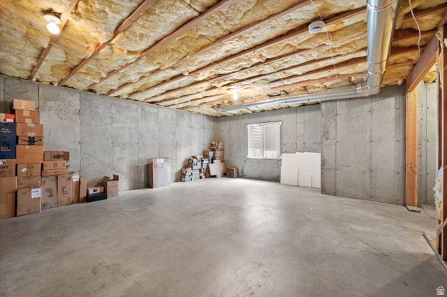1418 E EAGLE CLIFF CT, Sandy, UT 84092