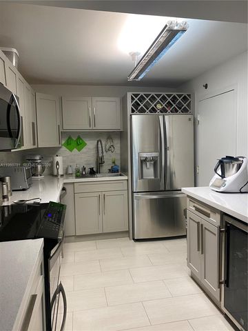 6039 Collins Ave 1223, Miami Beach, FL 33140