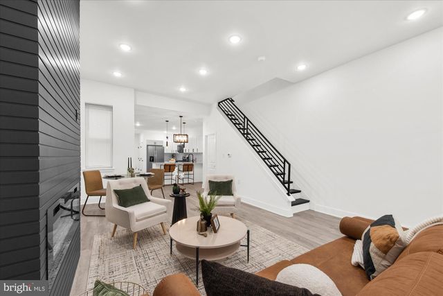 4038 GREEN ST, Philadelphia, PA 19104