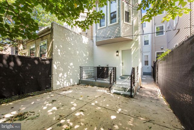 4038 GREEN ST, Philadelphia, PA 19104