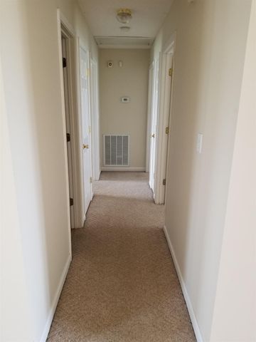 102 Josephines Ct, Oak Grove, KY 42262