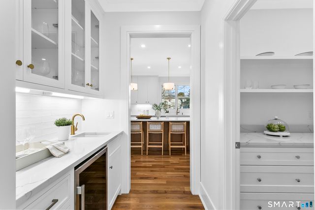 68 Figlar Avenue, Fairfield, CT 06824