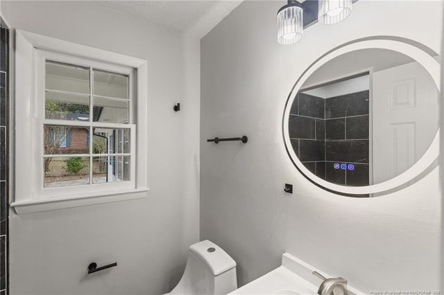 619 Bessemer Circle, Fayetteville, NC 28301