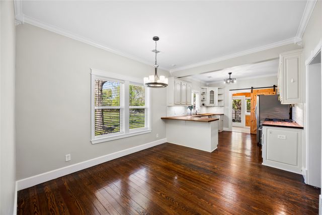 1560 Stainback Road, Red Oak, TX 75154