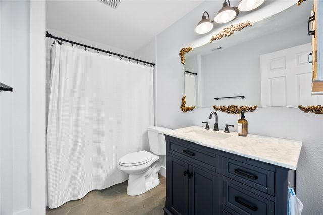 1560 Stainback Road, Red Oak, TX 75154