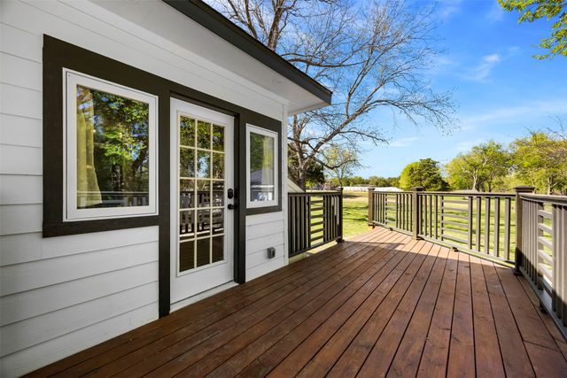 1560 Stainback Road, Red Oak, TX 75154