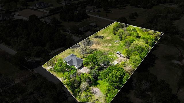 1560 Stainback Road, Red Oak, TX 75154