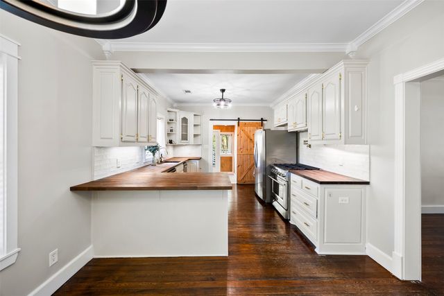 1560 Stainback Road, Red Oak, TX 75154