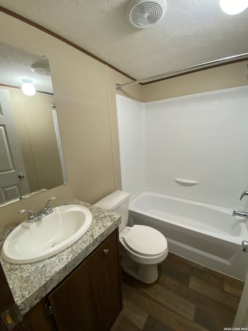 846 Inglewood Dr, Canyon Lake, TX 78133