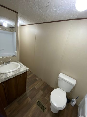 846 Inglewood Dr, Canyon Lake, TX 78133