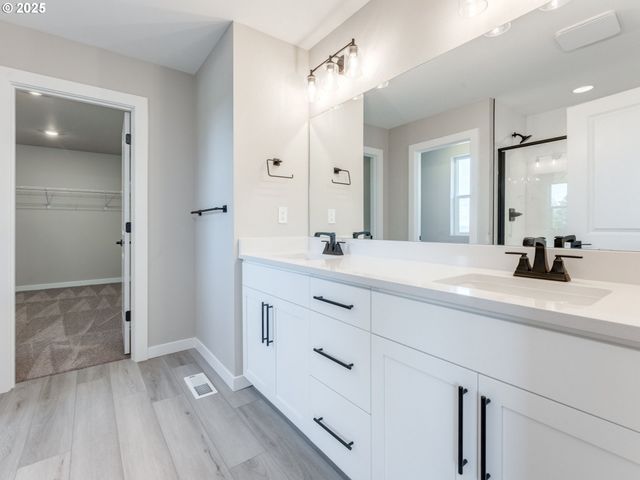 2161 Ne SINGER Ln, Estacada, OR 97023