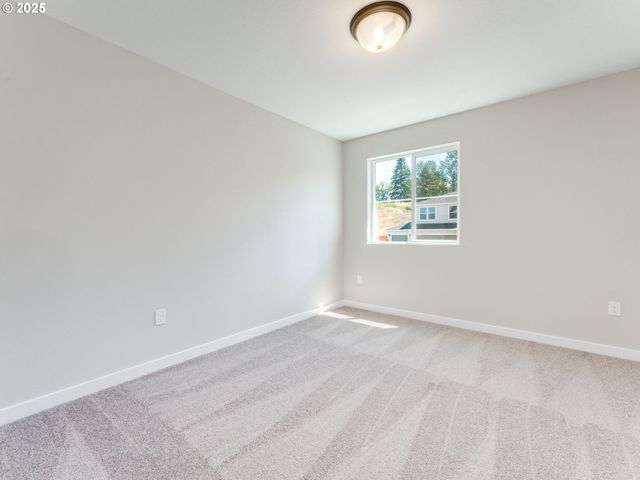 2161 Ne SINGER Ln, Estacada, OR 97023