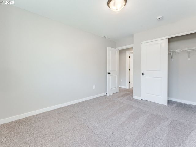 2161 Ne SINGER Ln, Estacada, OR 97023