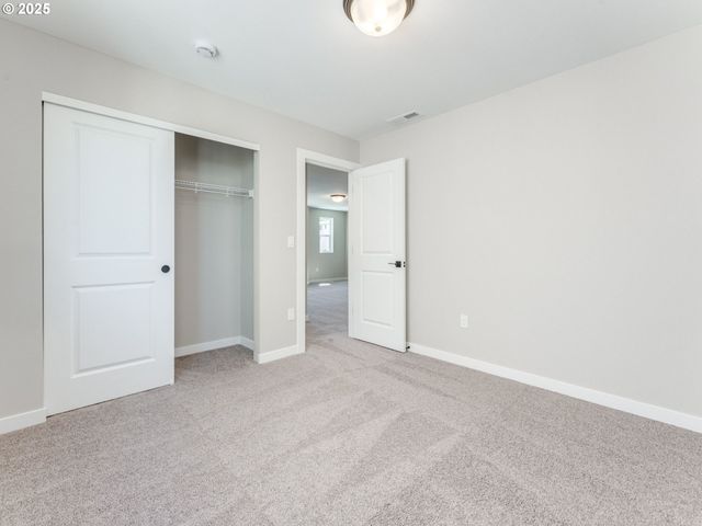 2161 Ne SINGER Ln, Estacada, OR 97023