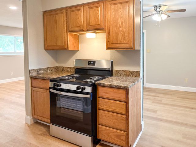 701 Tanglewood Drive, Hurst, TX 76053