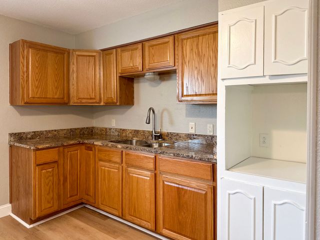 701 Tanglewood Drive, Hurst, TX 76053