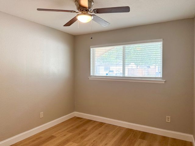 701 Tanglewood Drive, Hurst, TX 76053