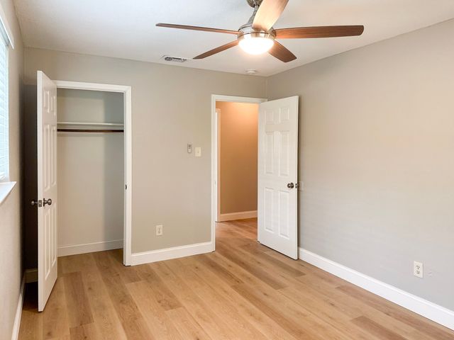 701 Tanglewood Drive, Hurst, TX 76053