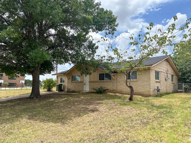 701 Tanglewood Drive, Hurst, TX 76053