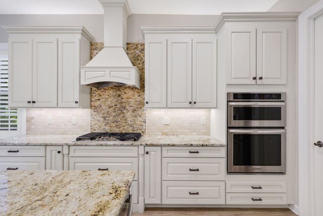 932 Mill Creek Drive, Palm Beach Gardens, FL 33410