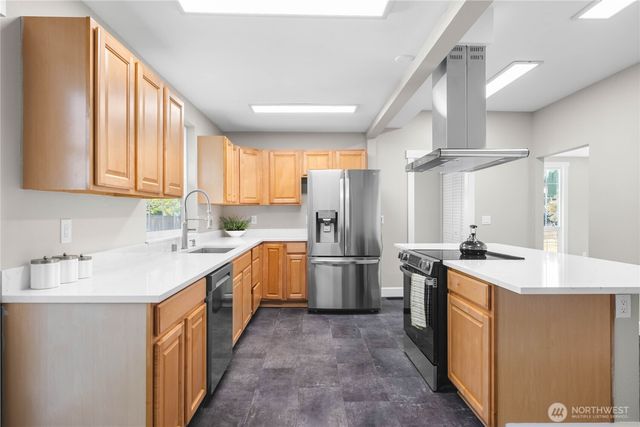 815 Blaine Street, Steilacoom, WA 98388