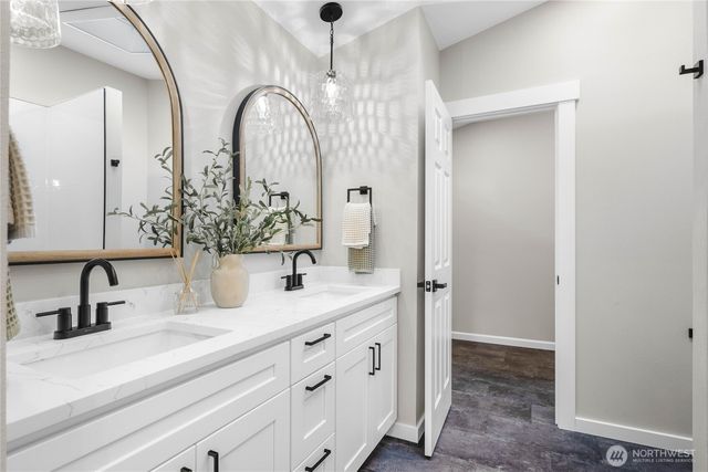 815 Blaine Street, Steilacoom, WA 98388