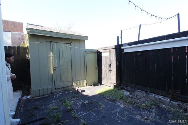 2033 HAZEL HEDGE Lane, Montgomery, AL 36106