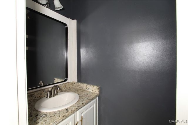 2033 HAZEL HEDGE Lane, Montgomery, AL 36106