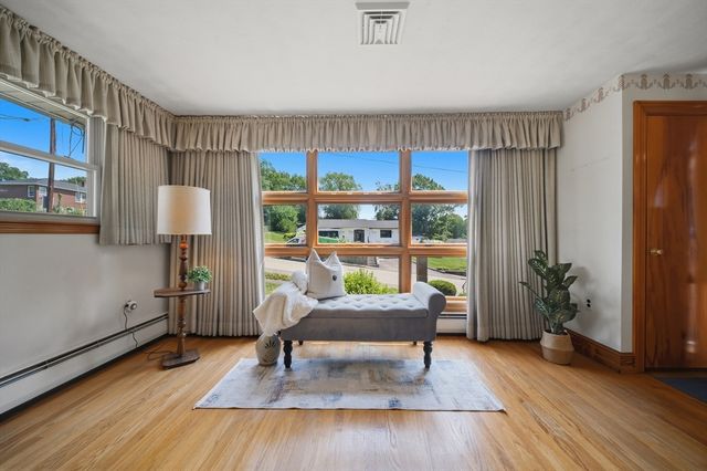 19 Daley Ave, Methuen, MA 01844