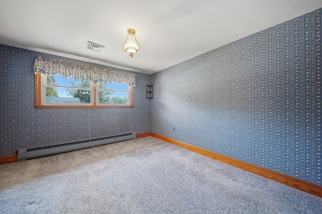 19 Daley Ave, Methuen, MA 01844