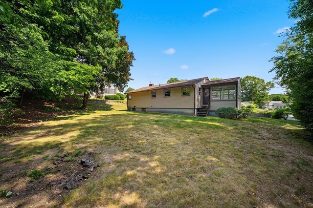 19 Daley Ave, Methuen, MA 01844
