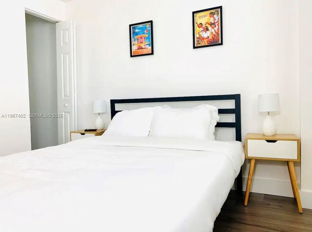 821 SW 2nd St 6, Miami, FL 33130