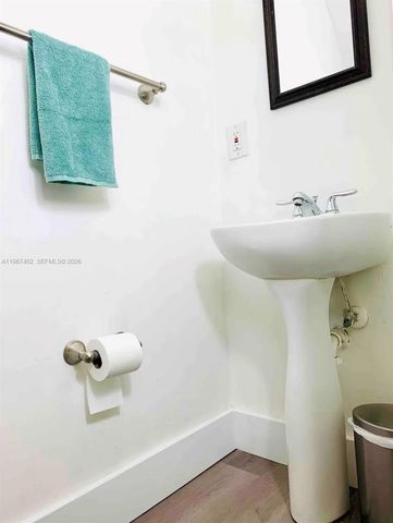 821 SW 2nd St 6, Miami, FL 33130