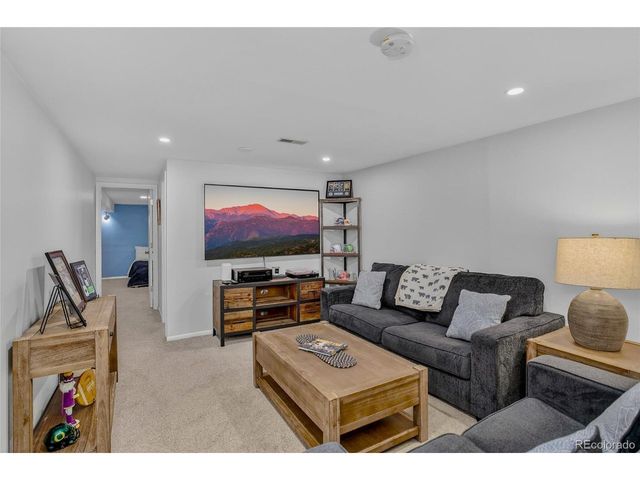 6937 Pierce St, Arvada, CO 80003