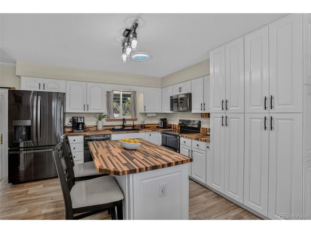 6937 Pierce St, Arvada, CO 80003