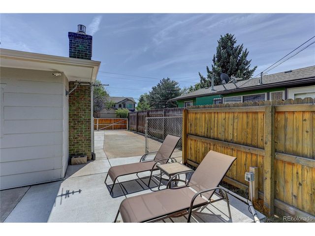 6937 Pierce St, Arvada, CO 80003