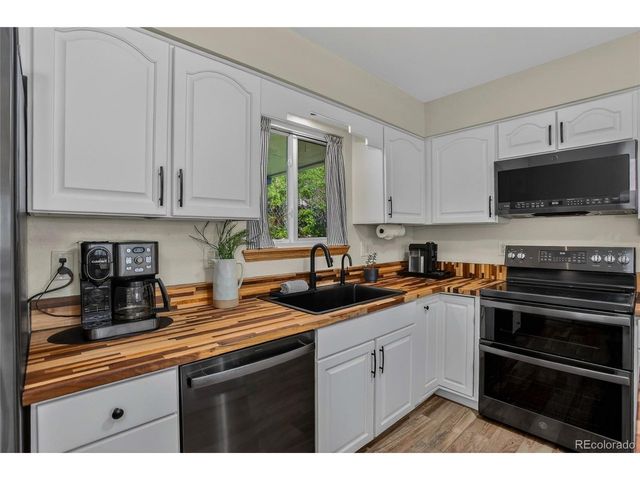 6937 Pierce St, Arvada, CO 80003