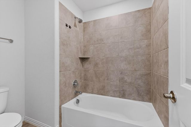 7213 Bronco Bluff, Sachse, TX 75048