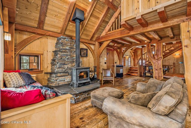 2222 Hidden Valley RD, Sandpoint, ID 83864