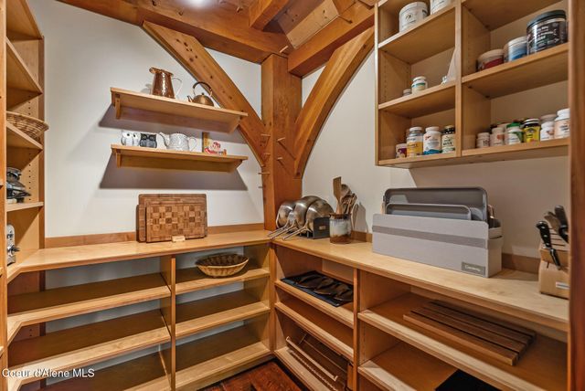 2222 Hidden Valley RD, Sandpoint, ID 83864