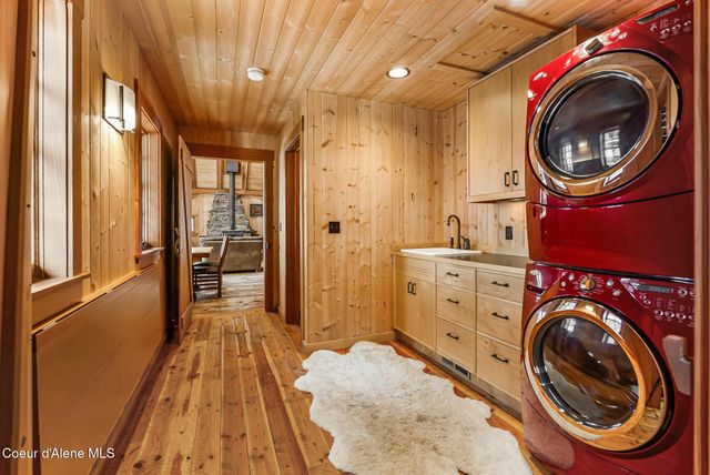 2222 Hidden Valley RD, Sandpoint, ID 83864