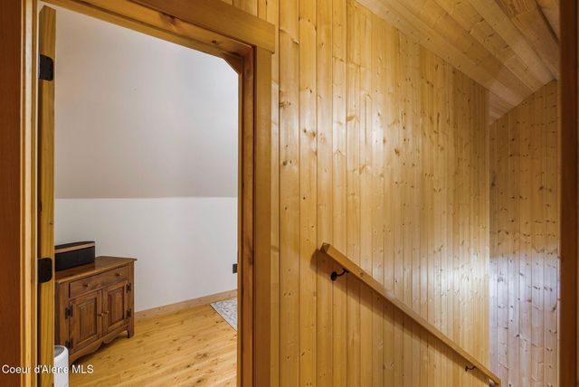 2222 Hidden Valley RD, Sandpoint, ID 83864