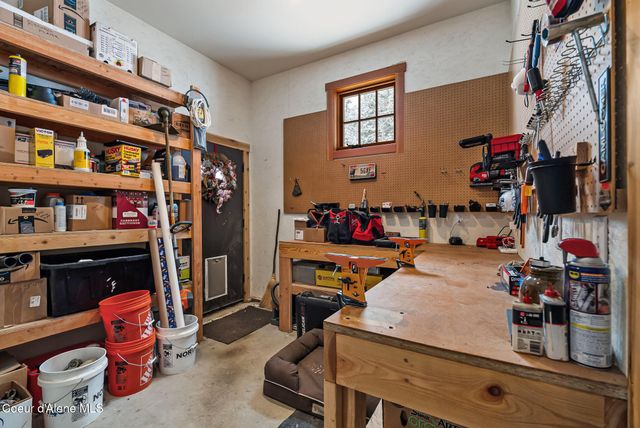 2222 Hidden Valley RD, Sandpoint, ID 83864