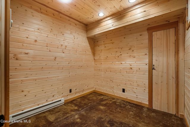 2222 Hidden Valley RD, Sandpoint, ID 83864