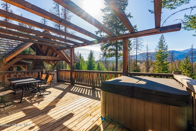 2222 Hidden Valley RD, Sandpoint, ID 83864