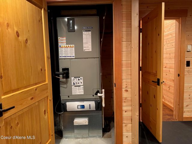 2222 Hidden Valley RD, Sandpoint, ID 83864