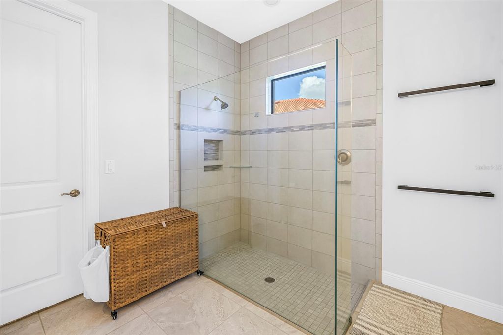 Image 28 of property listing at 4541 BALTRY COURT, Bradenton, FL 34211