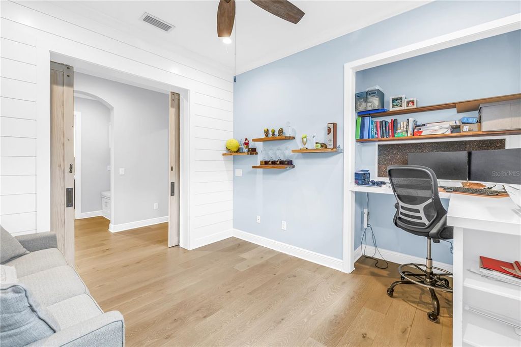 Image 33 of property listing at 4541 BALTRY COURT, Bradenton, FL 34211