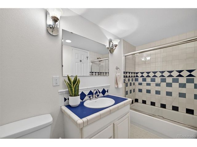 2624 Kalmia Ave, Boulder, CO 80304